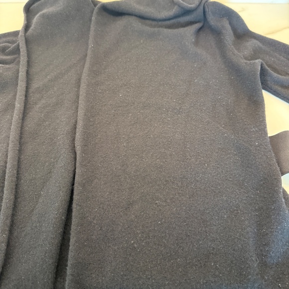 ALICE & OLIVIA BLACK CASHMERE BELTED SWEATER/JACKET/WRAP - Picture 10 of 10